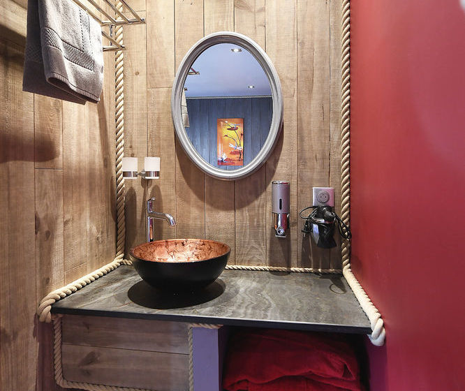 مبيت وإفطار Péniche Tic Et Tac