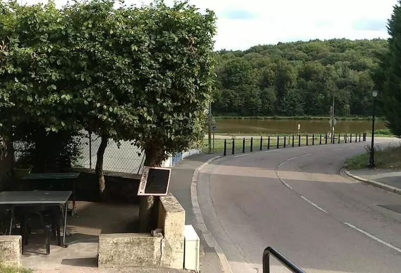 ホテル Auberge Du Vieux Moulin