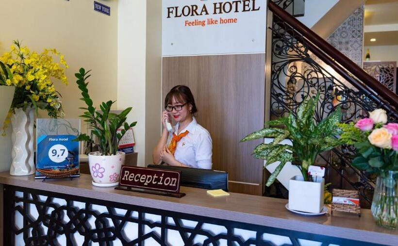 Flora Hotel Hue