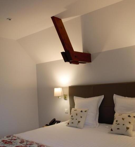 호텔 Hôtel Château De La Marlière