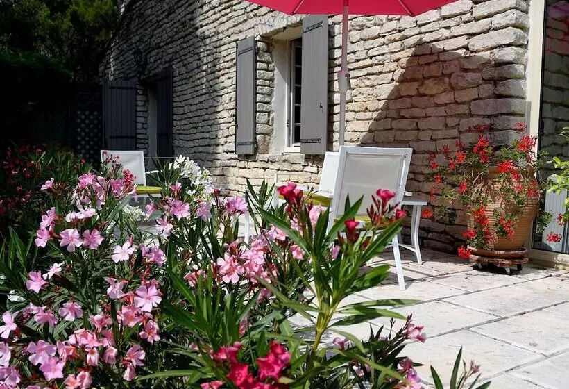 Les Chambres D Adeline B&b