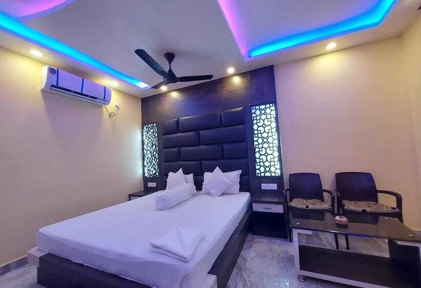 ホテル Holiday Beach Resort Mandarmani