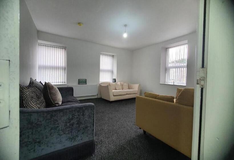 مبيت وإفطار Blackwood Residence