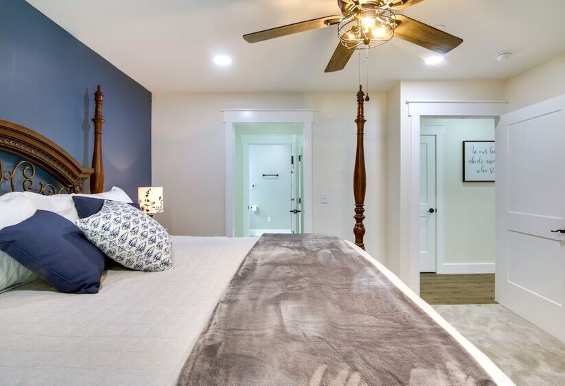 Christy S Cottage W/ Hot Tub 2 Mi To Beach!