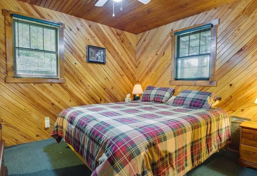 Cozy Green Bank Cabin ~ 2 Mi To Observatory!