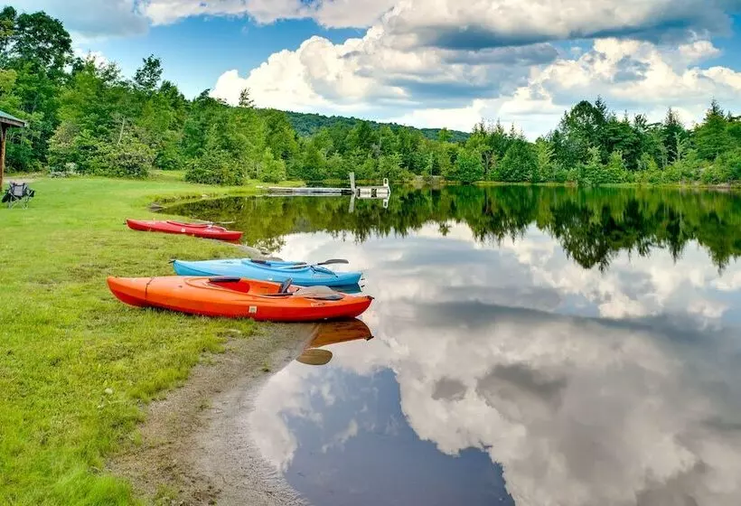 Cozy Pennsylvania Abode W/ Porch, Grill & Fire Pit