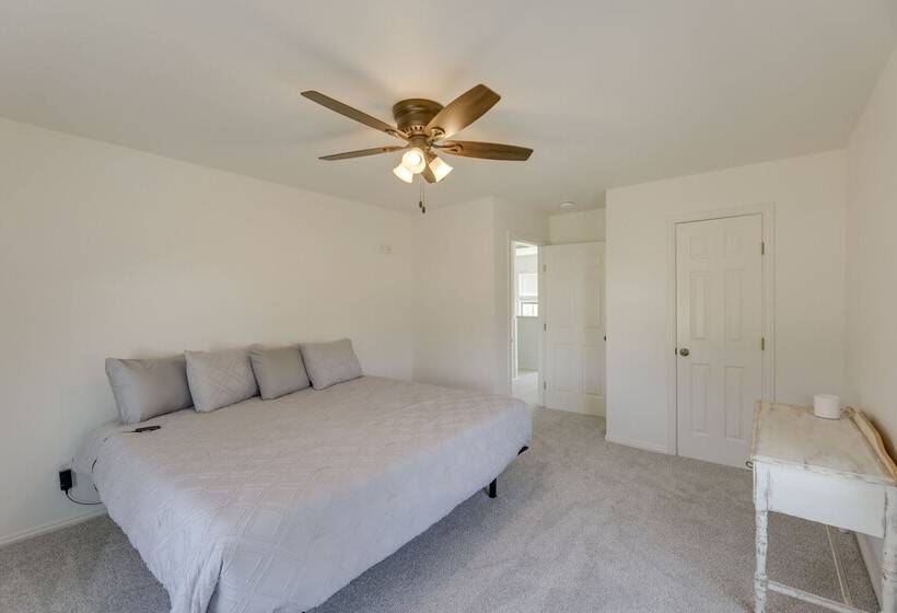 Elgin Retreat At Charming Country Cabin!