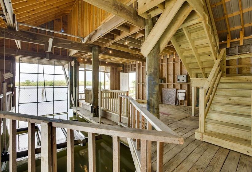 Golden Meadow Getaway: Waterfront Retreat W/ Deck