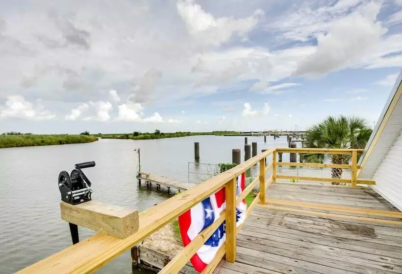 Golden Meadow Getaway: Waterfront Retreat W/ Deck