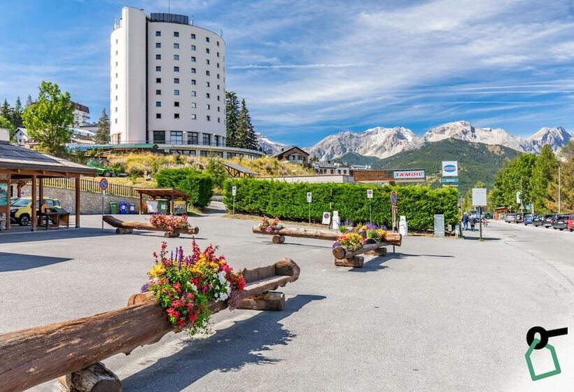 هتل Hotiday Room Collection Sauze Torre