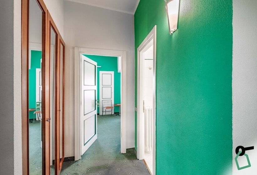 هتل Hotiday Room Collection Sauze Torre