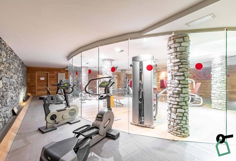 هتل Hotiday Room Collection Sauze Torre