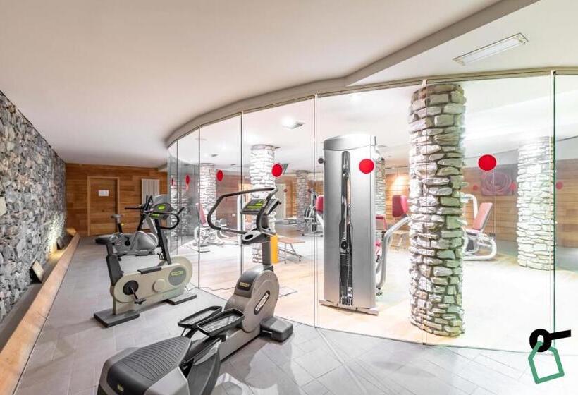 هتل Hotiday Room Collection Sauze Torre