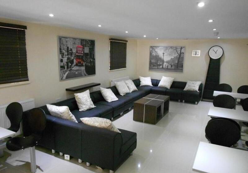 Mapesbury Hostel London