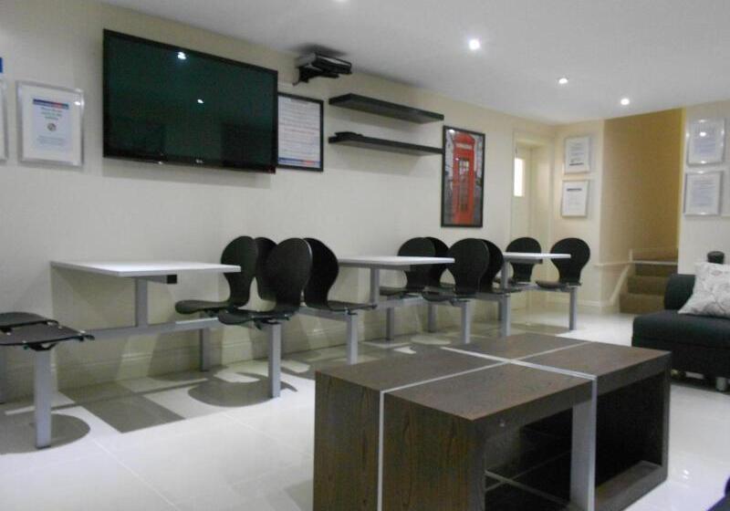 Mapesbury Hostel London