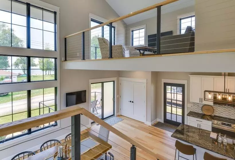 Modern Lake Ontario Escape W/ Beach Access!