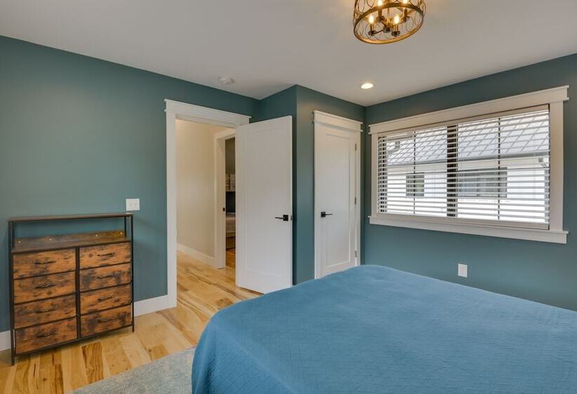 Modern Lake Ontario Escape W/ Beach Access!