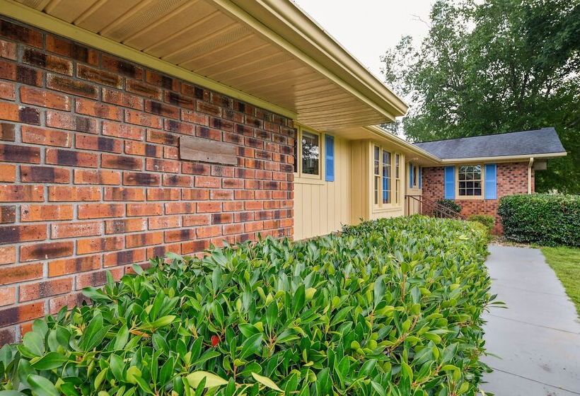 5 Mi To Boardwalk: Myrtle Beach Home Near Golfing