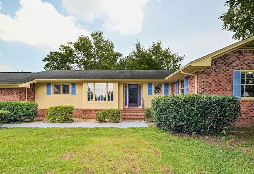 5 Mi To Boardwalk: Myrtle Beach Home Near Golfing