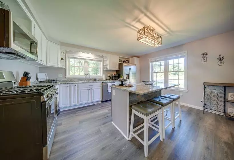 Pet Friendly Centerville Home W/ Fire Pit & Grill