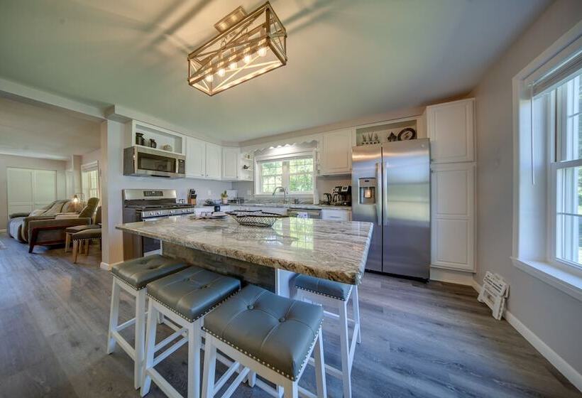 Pet Friendly Centerville Home W/ Fire Pit & Grill