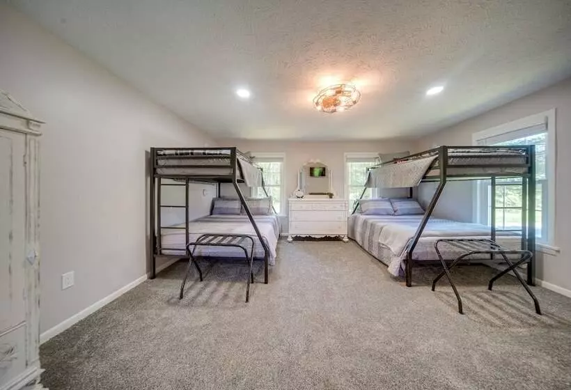 Pet Friendly Centerville Home W/ Fire Pit & Grill