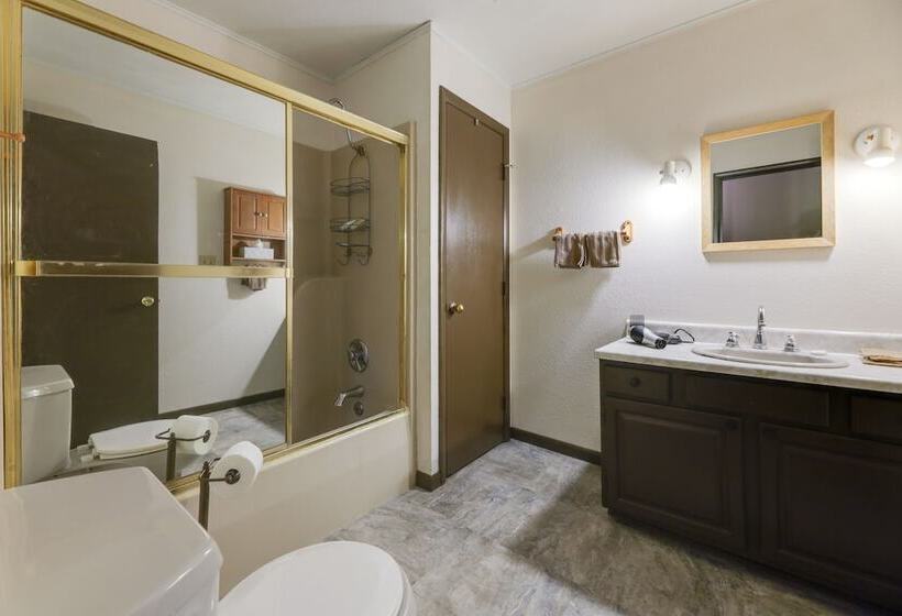 Riverfront Covington Cabin W/ Deck & Fire Pit!