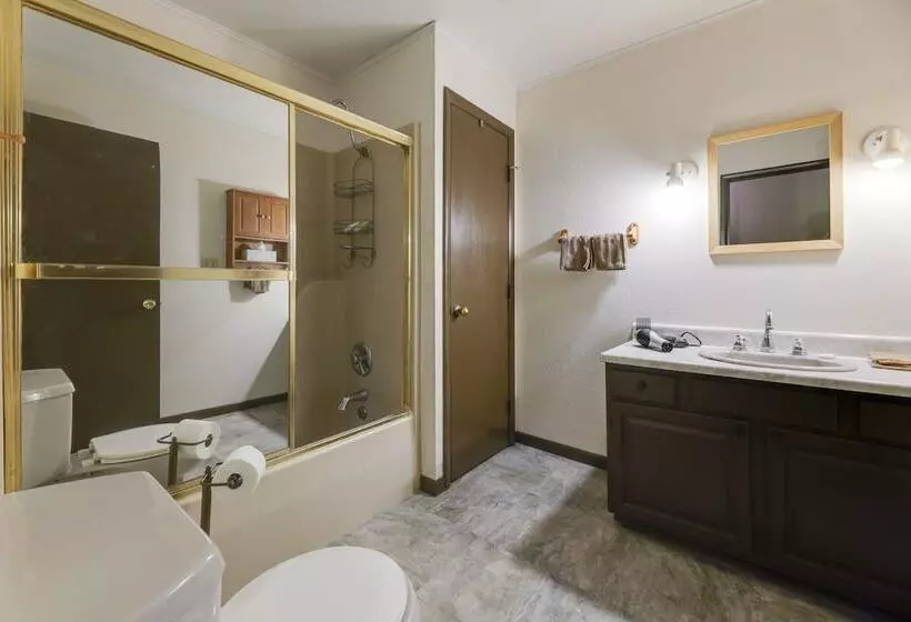 Riverfront Covington Cabin W/ Deck & Fire Pit!