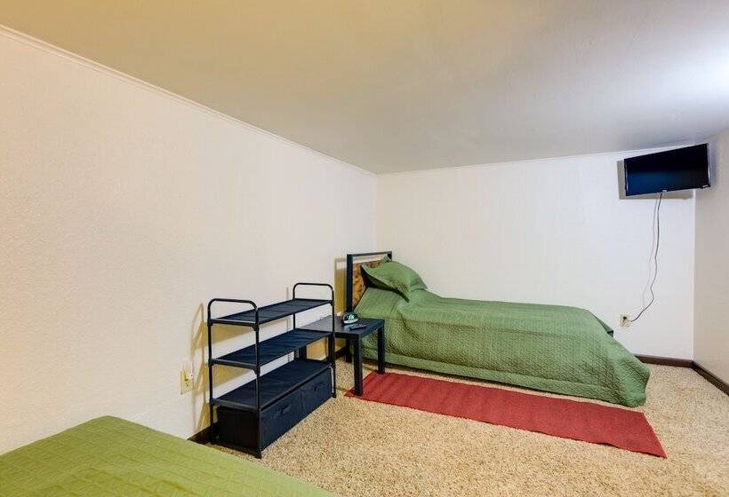 Riverfront Covington Cabin W/ Deck & Fire Pit!