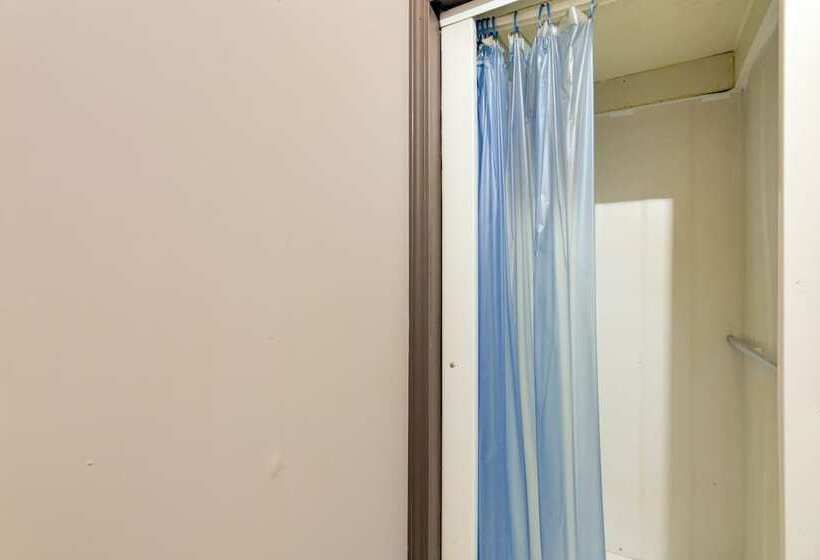 Riverfront Covington Cabin W/ Deck & Fire Pit!