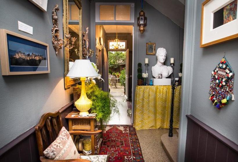 Carcassonne Bed And Breakfast