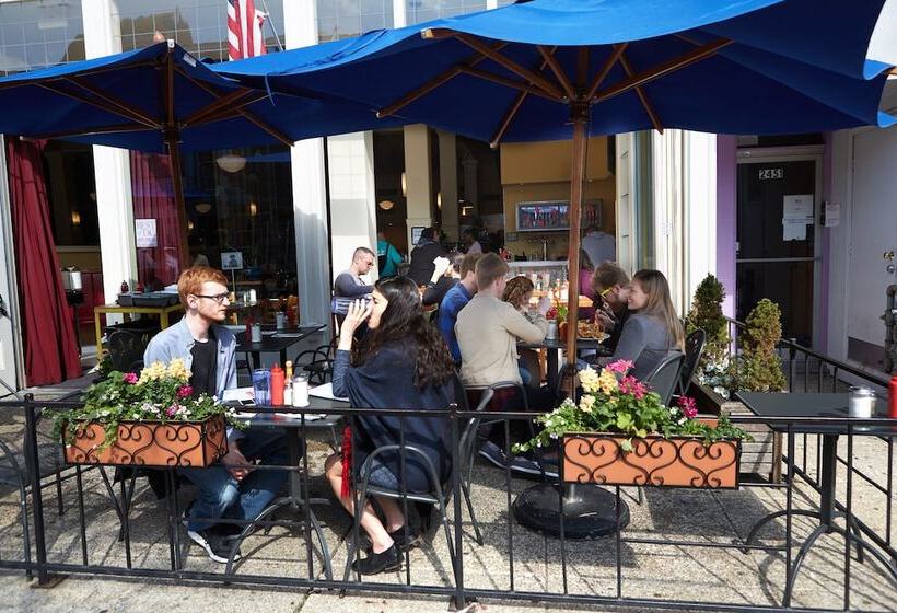 فندق صغير Highroad Washington Dc