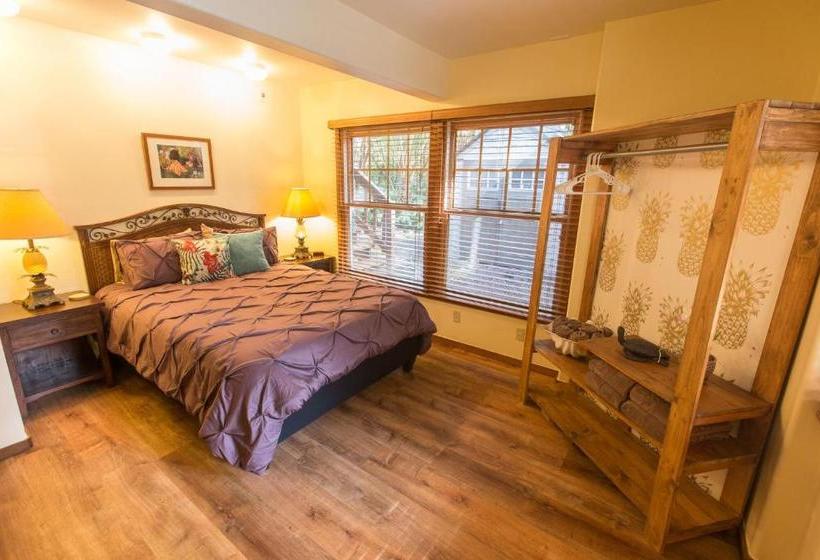 Отель Hale Mauna Loa