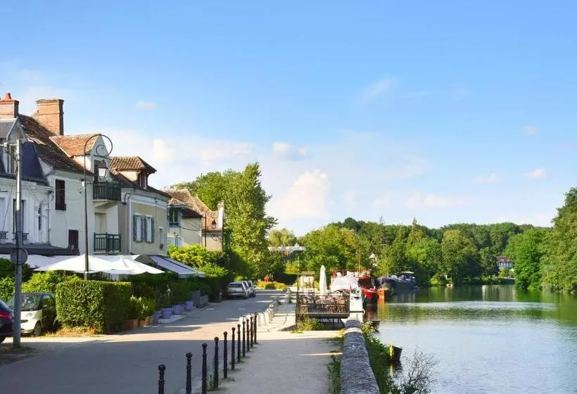 ホテル Ibis Budget Fontainebleau Avon