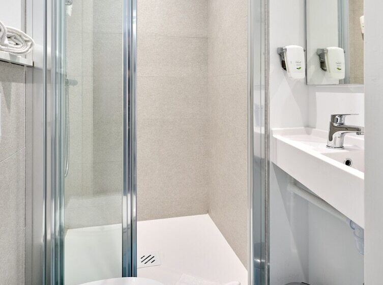 Hotelli Kyriad Direct Nevers Nord  Varennes Vauzelles