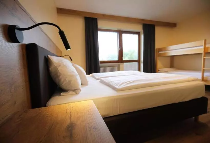 Hotelli Landgasthof Baumgartner