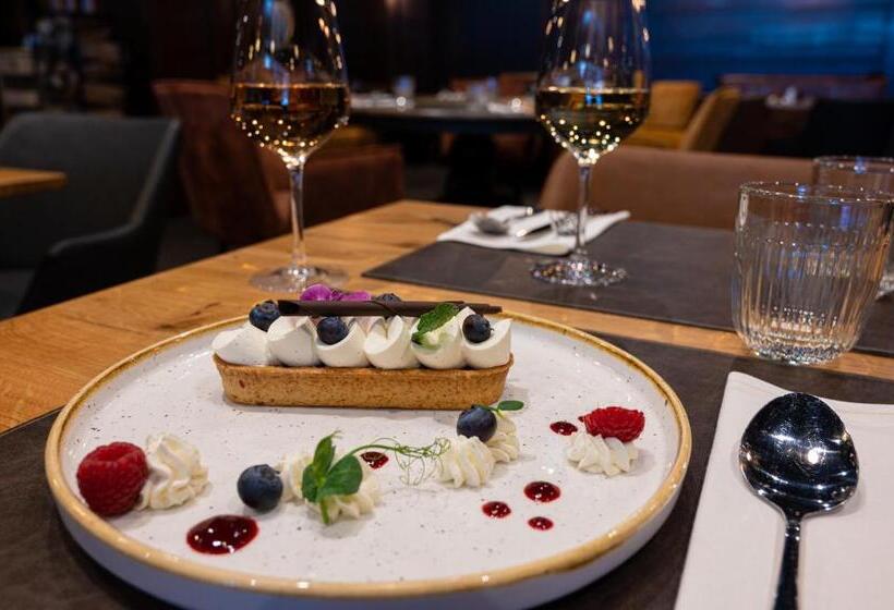 هتل Le Levanna By Les Etincelles