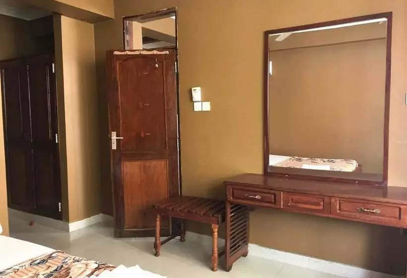 Iris Hotel Dar Es Salaam