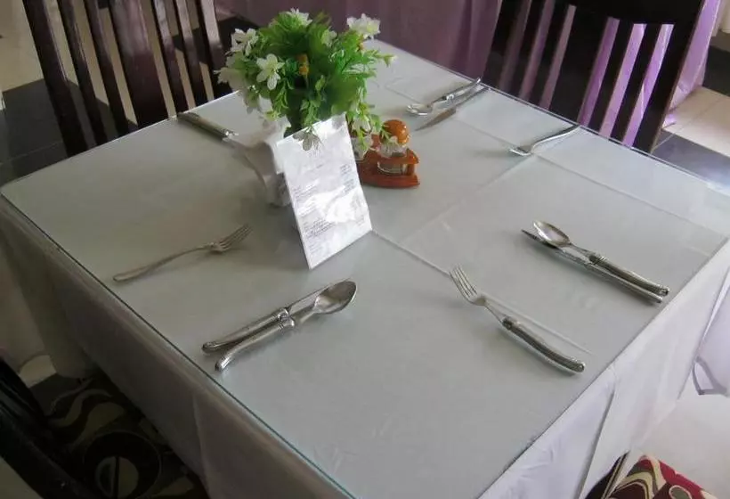 Iris Hotel Dar Es Salaam