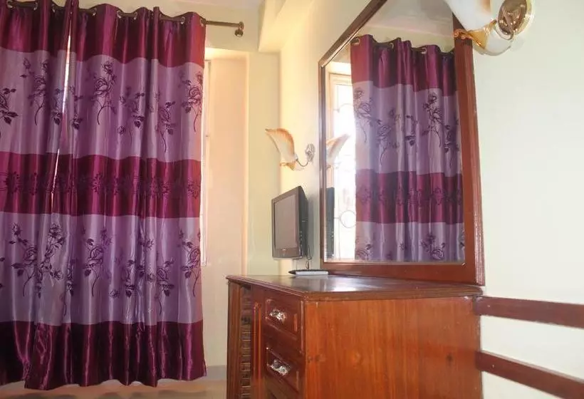 Iris Hotel Dar Es Salaam