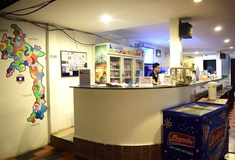 בית מלון כפרי Vientiane Star