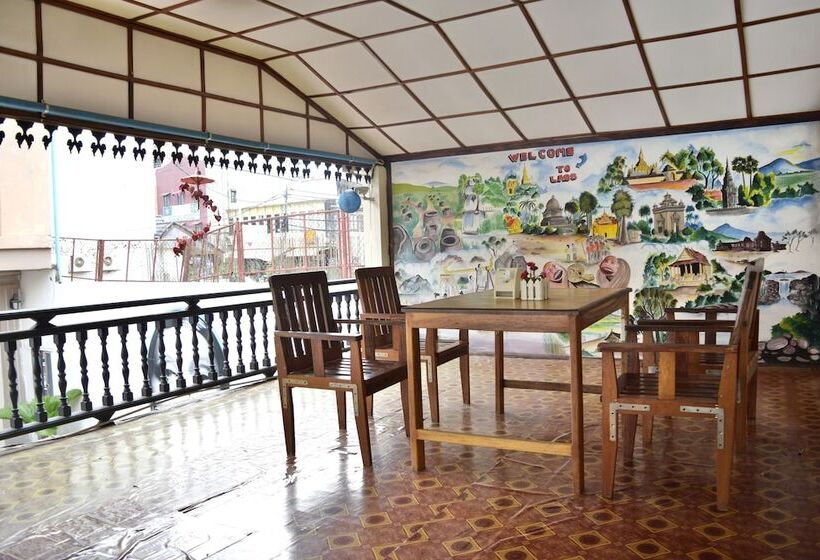 בית מלון כפרי Vientiane Star