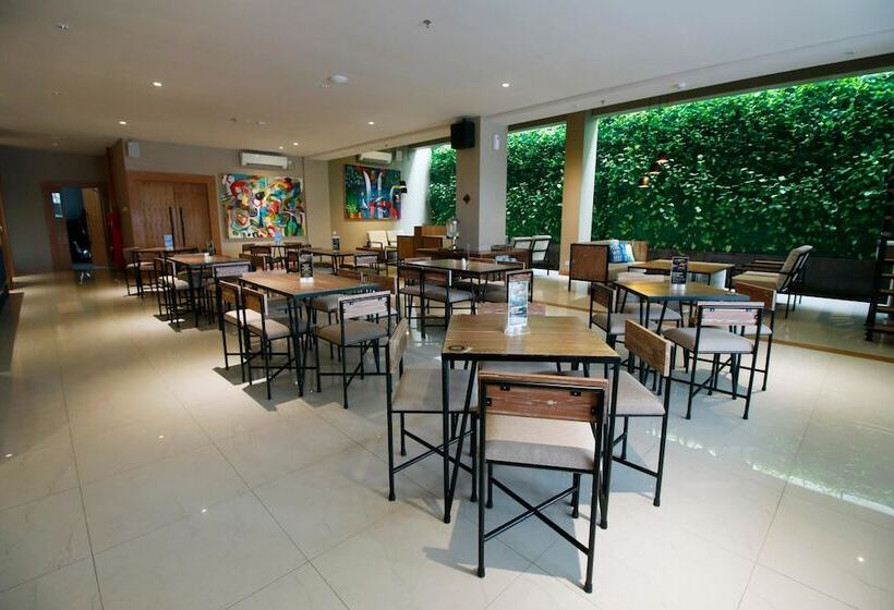 酒店 Yellow Star Ambarukmo