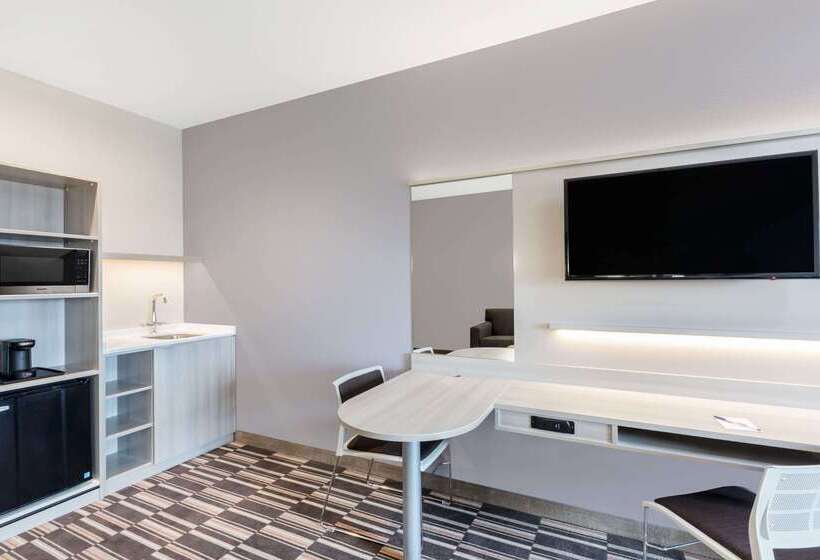 Microtel Inn & Suites By Wyndham Perry