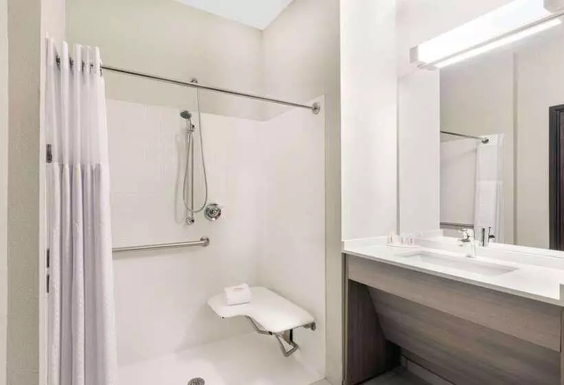 Microtel Inn & Suites By Wyndham Perry