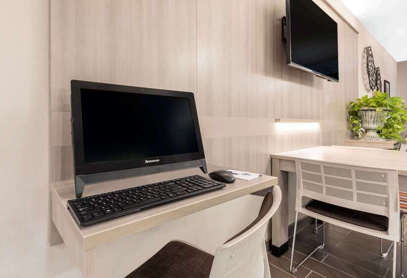 Microtel Inn & Suites By Wyndham Perry