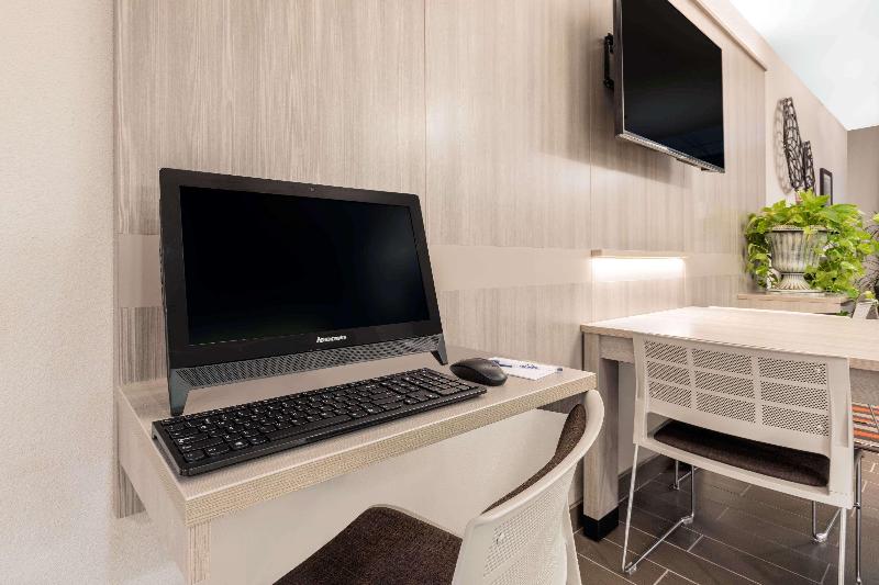 Microtel Inn & Suites By Wyndham Perry