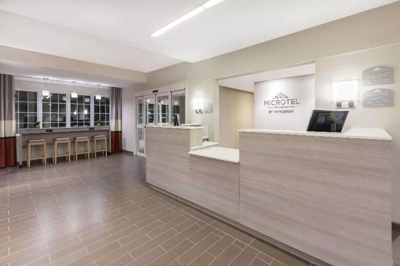 Microtel Inn & Suites By Wyndham Perry