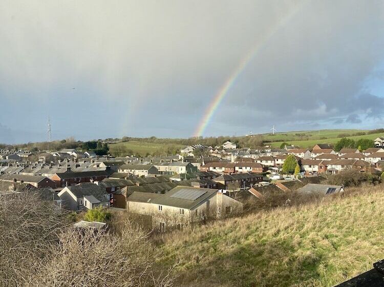 펜션 Number 19 Guest House   4 Miles From Barrow In Furness   1 Mile From Safari Zoo