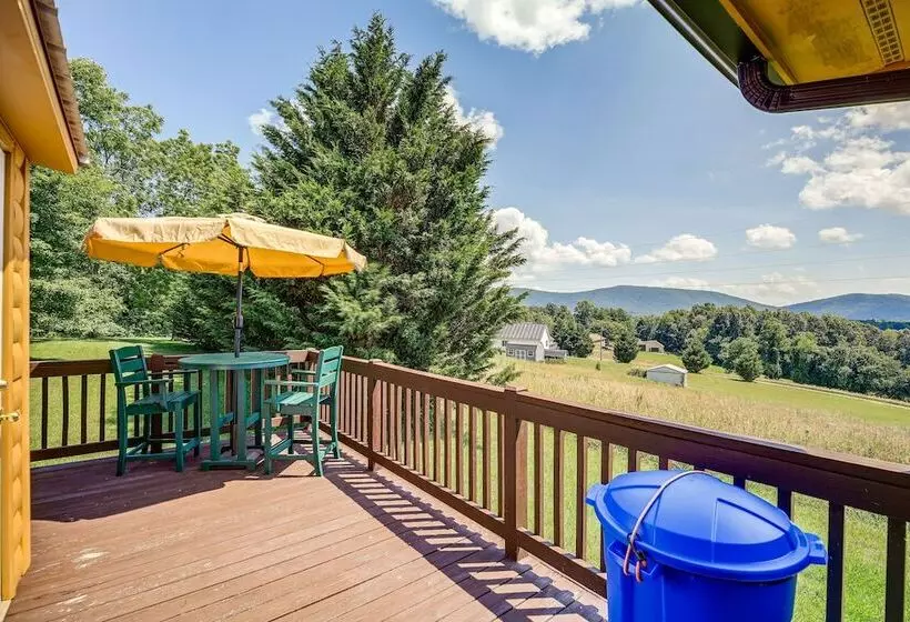Wraparound Deck & Hot Tub: Blue Ridge Mtn Cabin